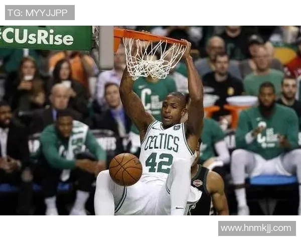 斯库特亨德森的篮球之路：从新星到未来巨星的成长历程